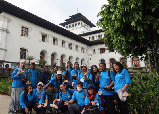 Bandung Good Guide Walking Tour Indonesia Sejarah Budaya Kuliner History Historical Culture Cultural Local Experience Gedung Sate Bandung