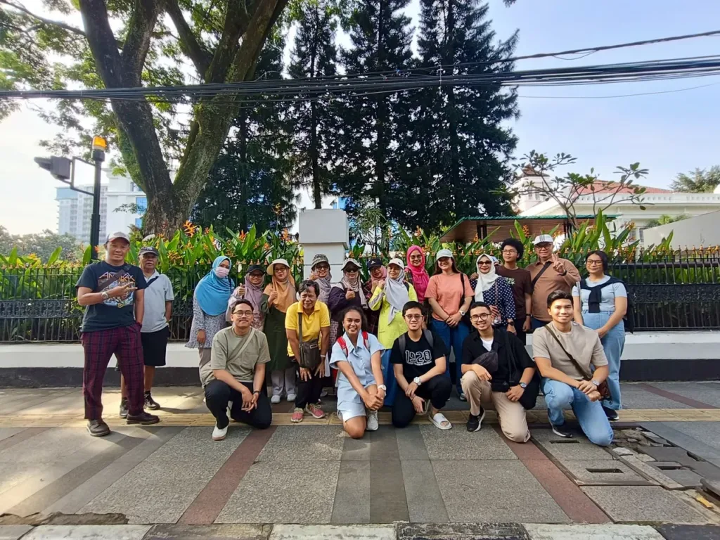 Bandung Good Guide walking tour: bragawalk