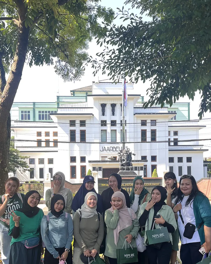 Bandung Good Guide walking tour: bangunan kolonial di pusat kota Bandung